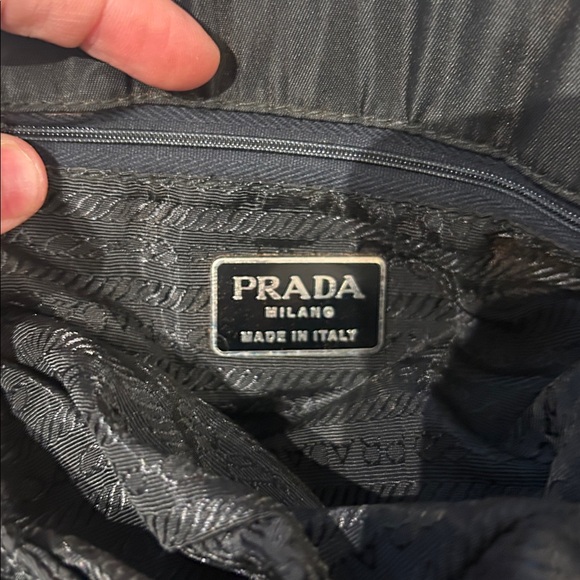 Vintage prada bag *HOLE - Picture 4 of 9
